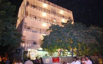 Dwarka Palace Samalkha Luaran gambar